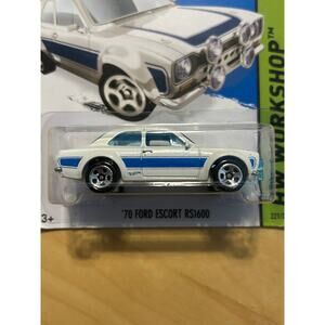Hot Wheels 2015 ’70 Ford Escort RS1600 White Blue Rally Stripes